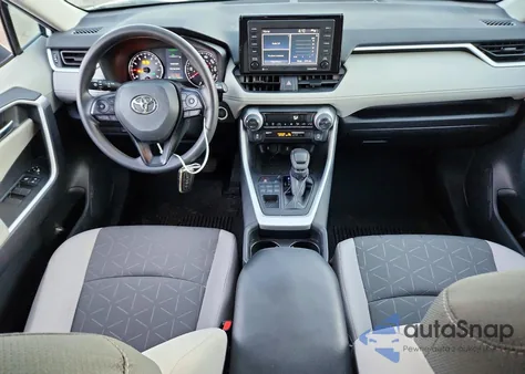 2020 Toyota Rav4 Xle z USA, uszkodzony, nr VIN 2T3P1RFV1LC140157